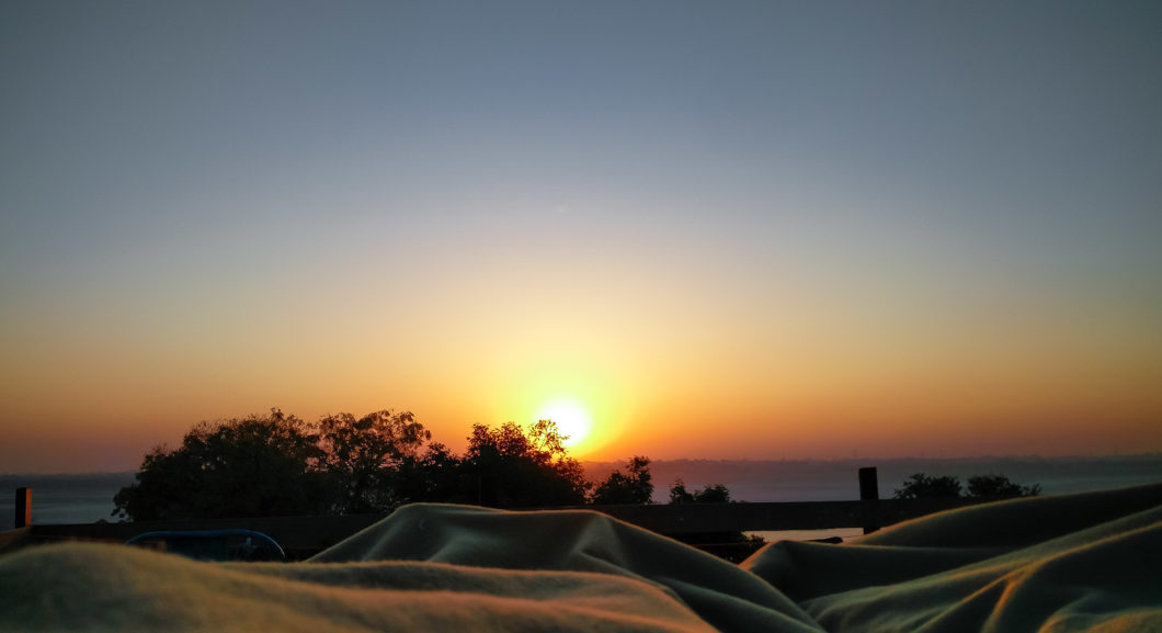 Sunrise in Bed